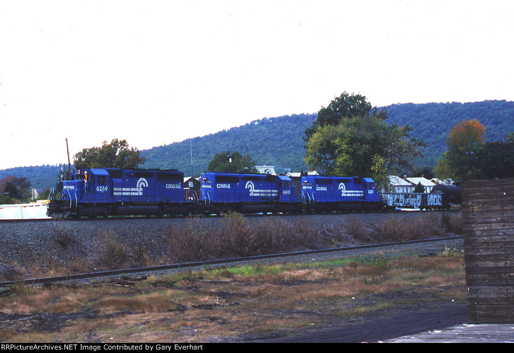 CR SD40 #6269 with CR #6401 & CR 6241